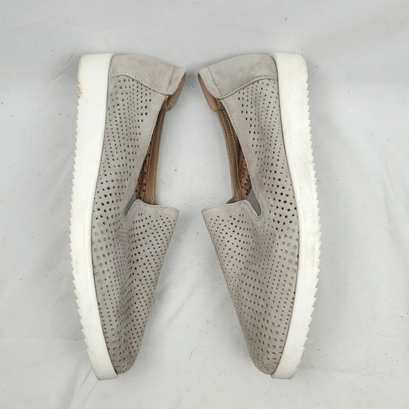 Naturalizer Donnie Gray Perforated Leather Slip On Loafer - Picture 4 of 9